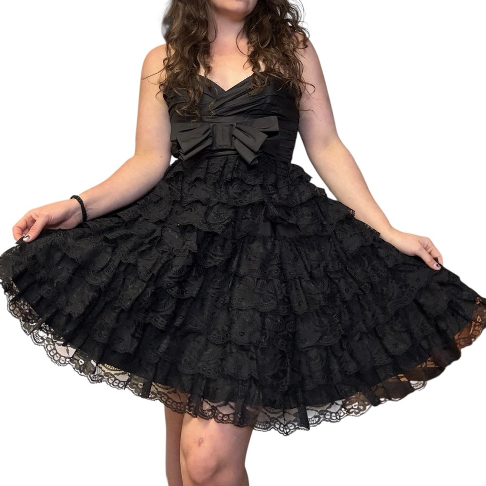 Betsey Johnson Evening Y2K 2000s Vintage Lace Bow Ruffle Black Cocktail Dress 6